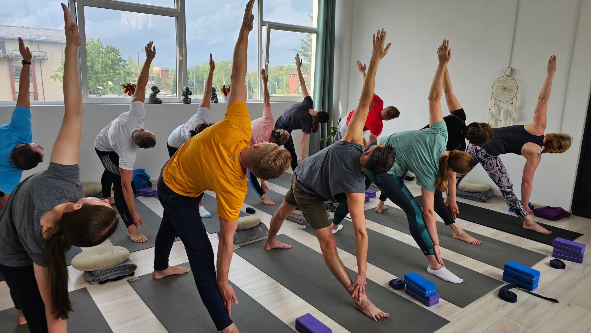 Yoga­groepen voor beginners en gevorderden
