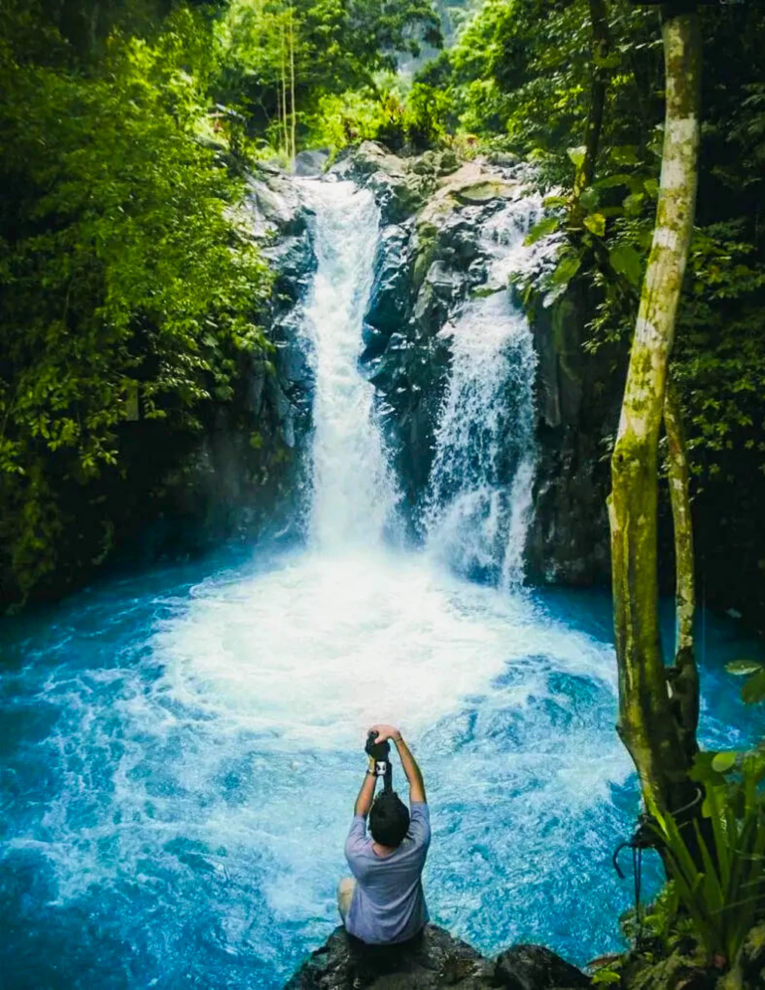 Zen-trekking en ontdekking van watervallen