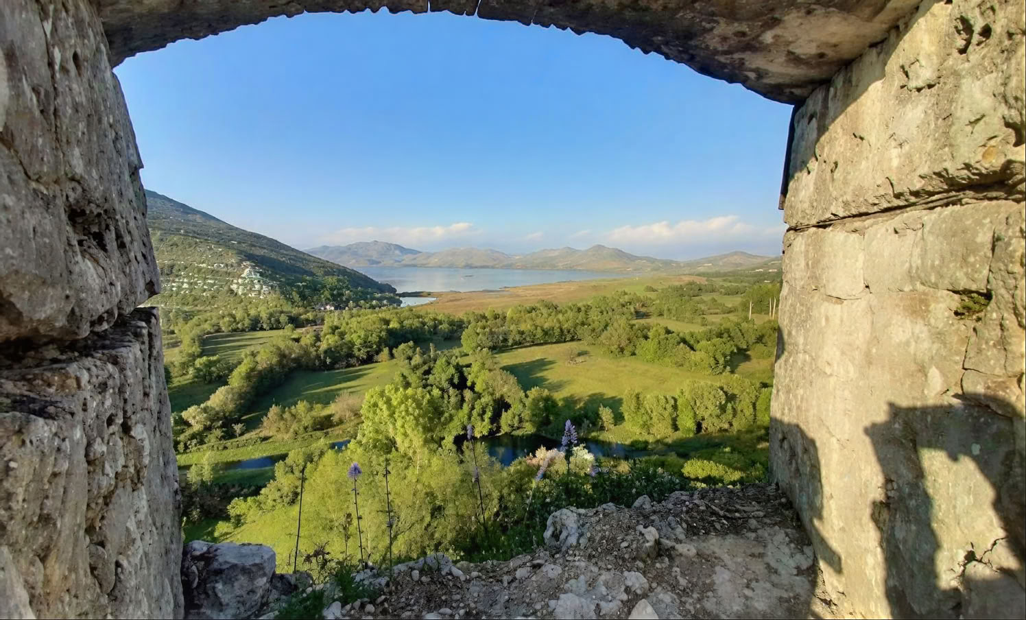 Privérondleiding door het klooster in Montenegro