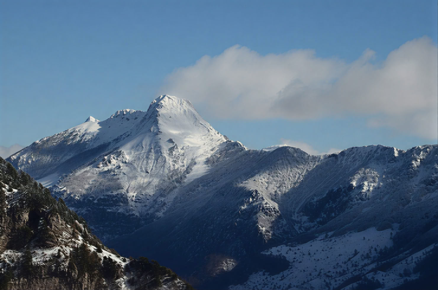 Wandeltocht Hum Orahovski en Grlo Sokolovo