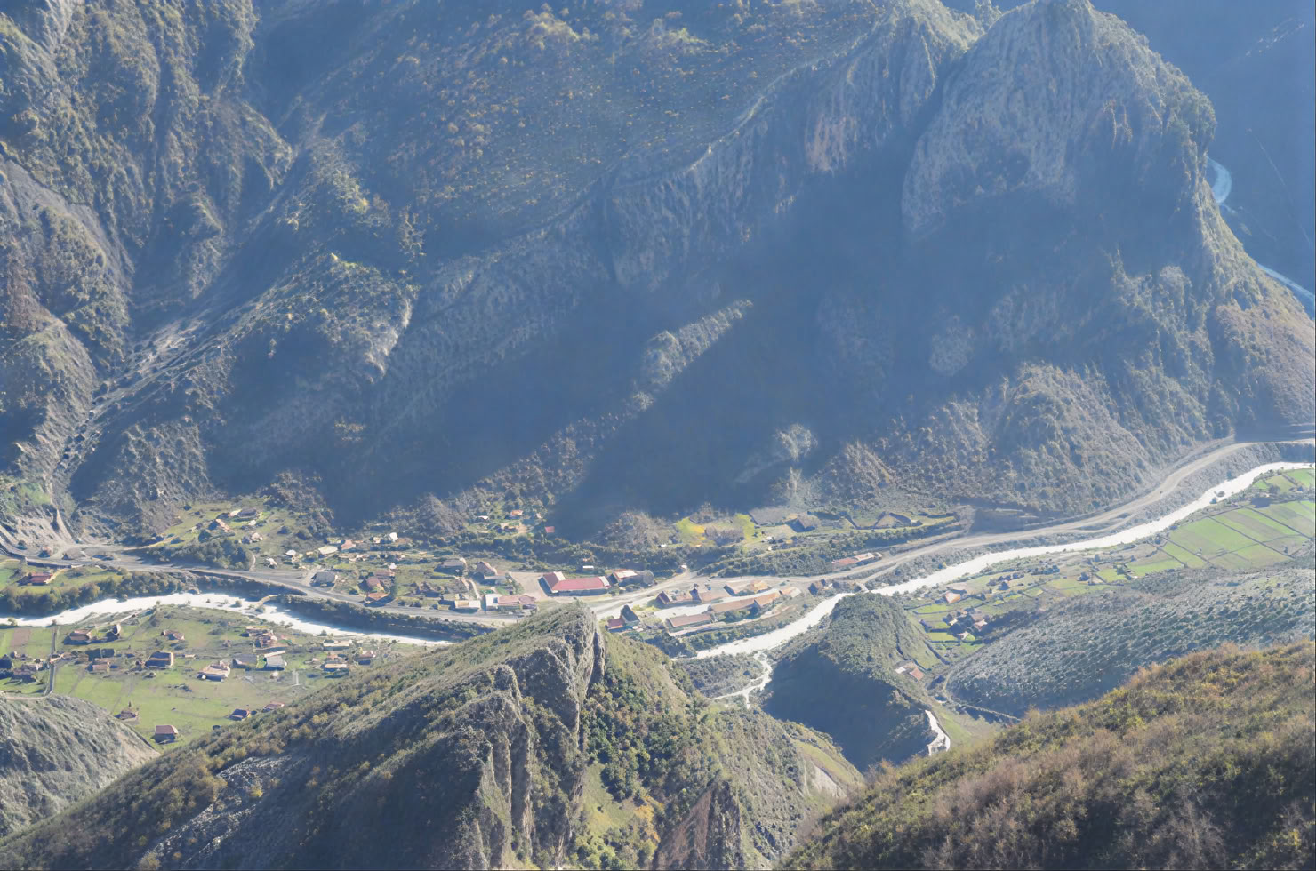 Wandeltocht Hum Orahovski en Grlo Sokolovo