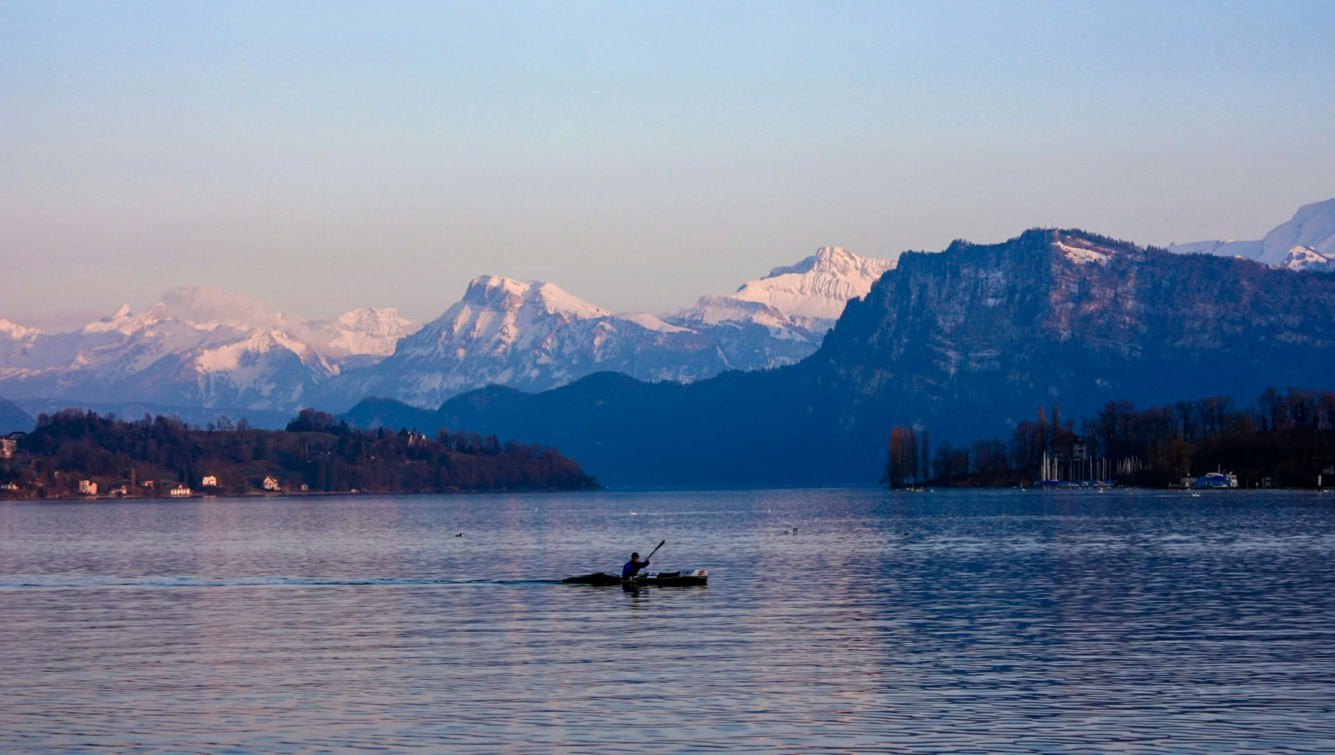 Dal Dreams & Bergdagen: Een Kenmerkende Kashmir-ervaring
