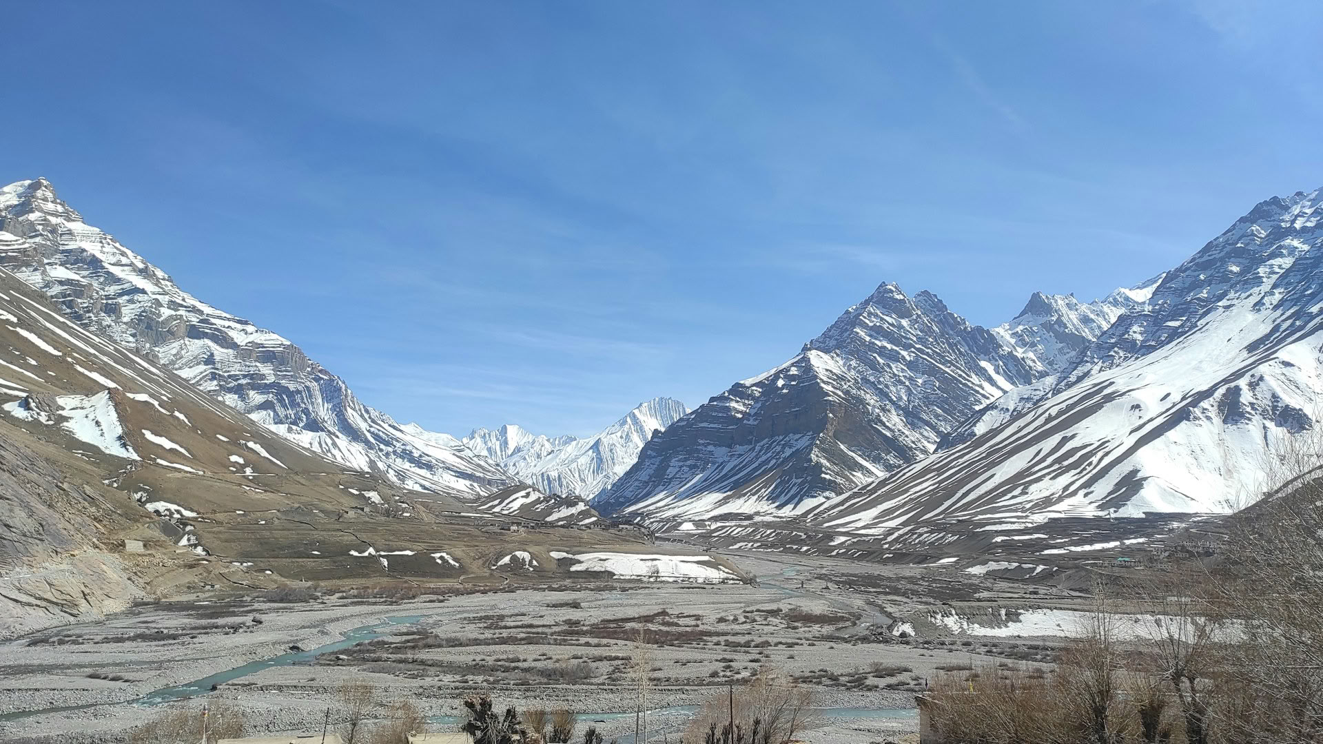 Van boomgaarden naar alpenvalleien: Thanedar & Sangla Himalaya-reis