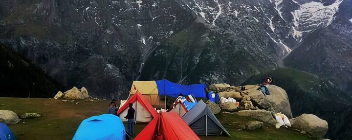 Kloosters, theeroutes en uitzichten op de hemel: ontsnapping naar Dharamshala, Palampur en Bir