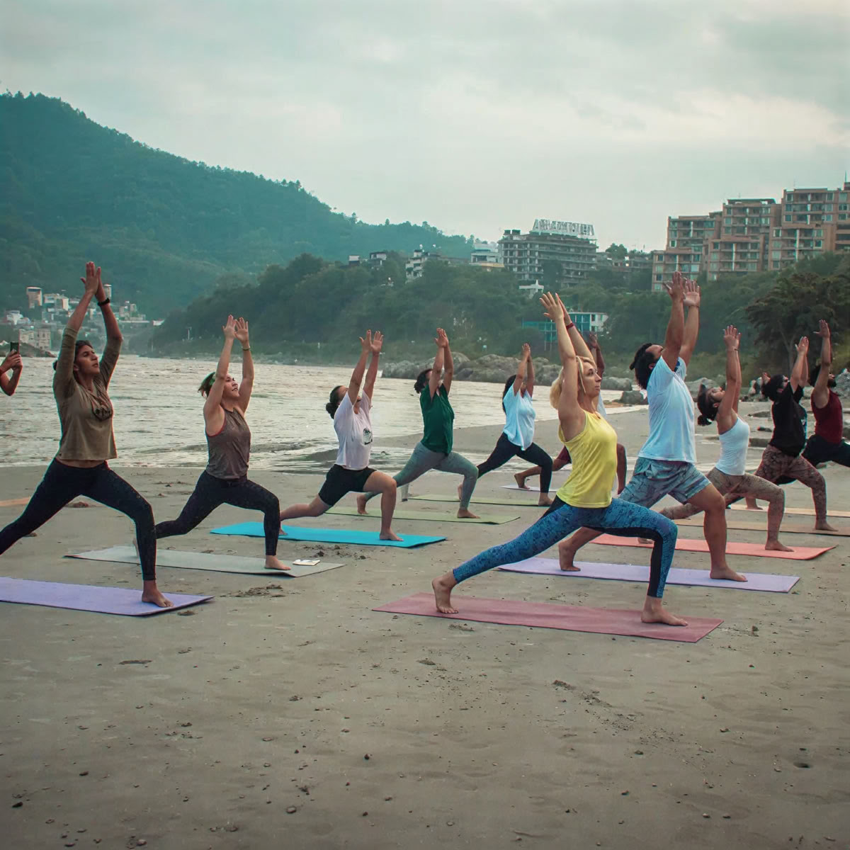 300 uur yogadocentenopleiding Rishikesh – 01 mei – 27 mei 2026