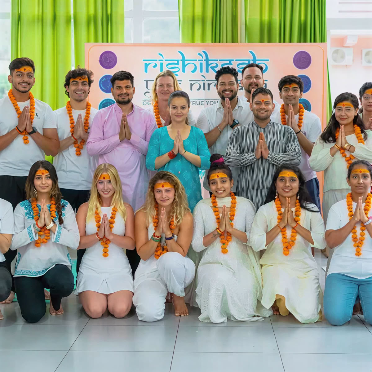 300-uurs yogadocentenopleiding Rishikesh – 01 jan – 27 jan 2027