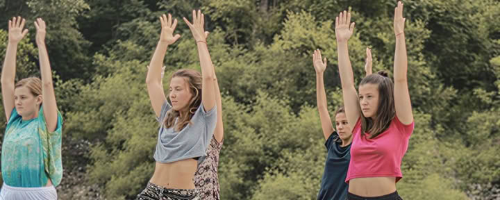 300-uurs holistische yogadocentenopleiding
