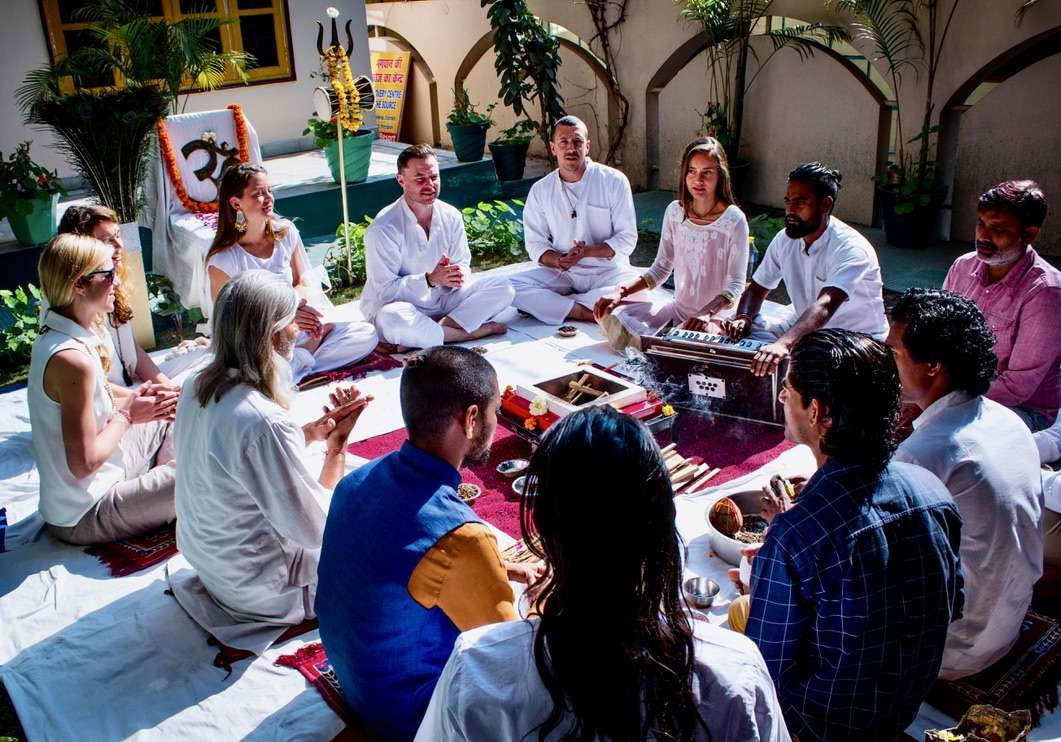 300 uur Hatha-yoga-lerarenopleiding in Rishikesh, India – 01 nov – 19 dec