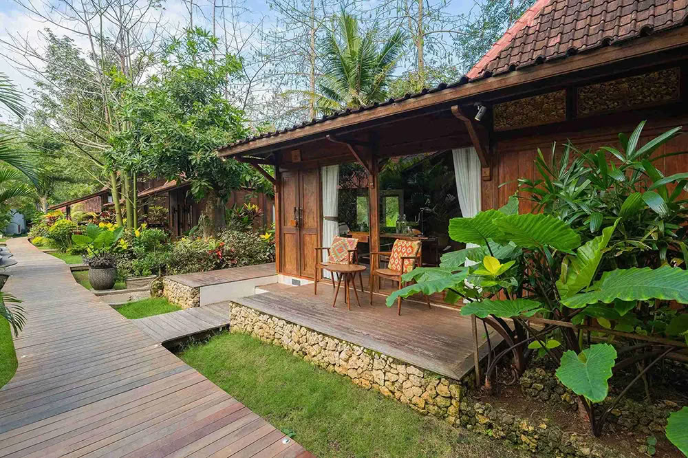 Lucidflow 100 uur van 300 uur YTT - Yoga Docentenopleiding Bali