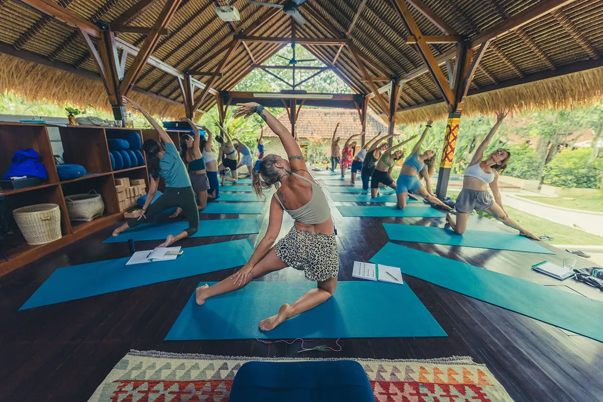 Lucidflow 100 uur van 300 uur YTT - Yoga Docentenopleiding Bali