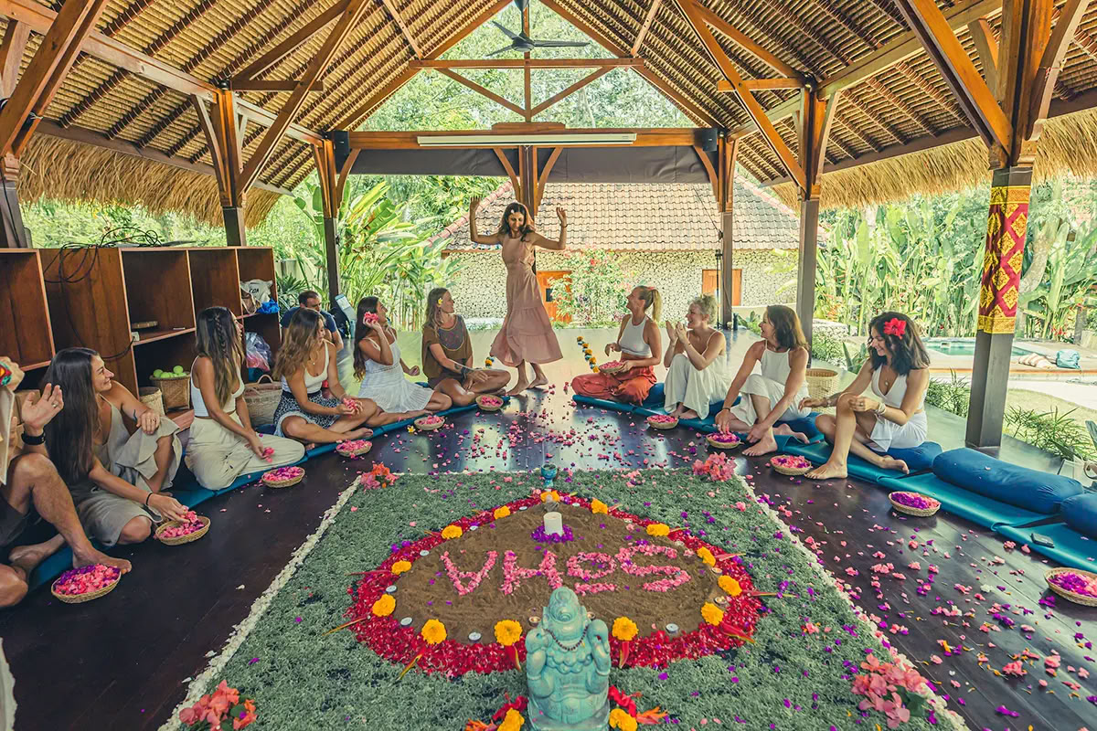 Lucidflow 100 uur van 300 uur YTT - Yoga Docentenopleiding Bali