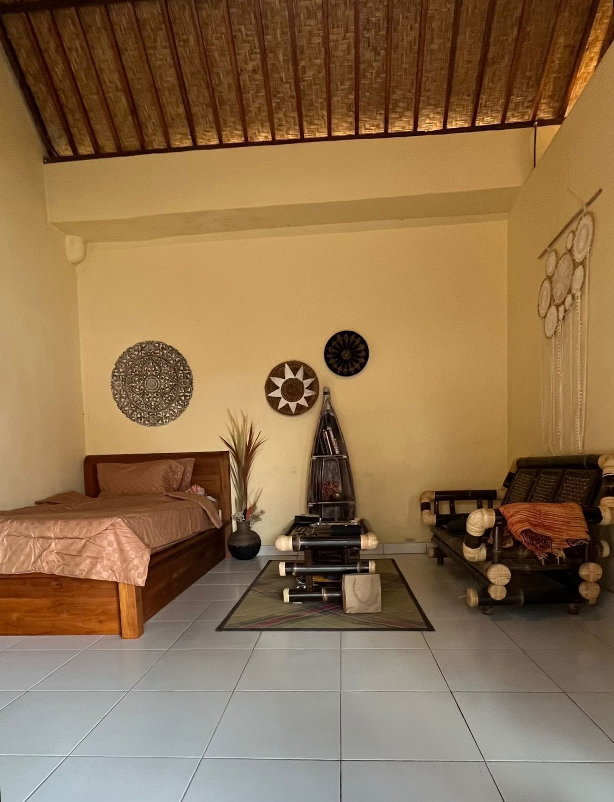 200 uur yogadocentenopleiding op Bali, Amertham