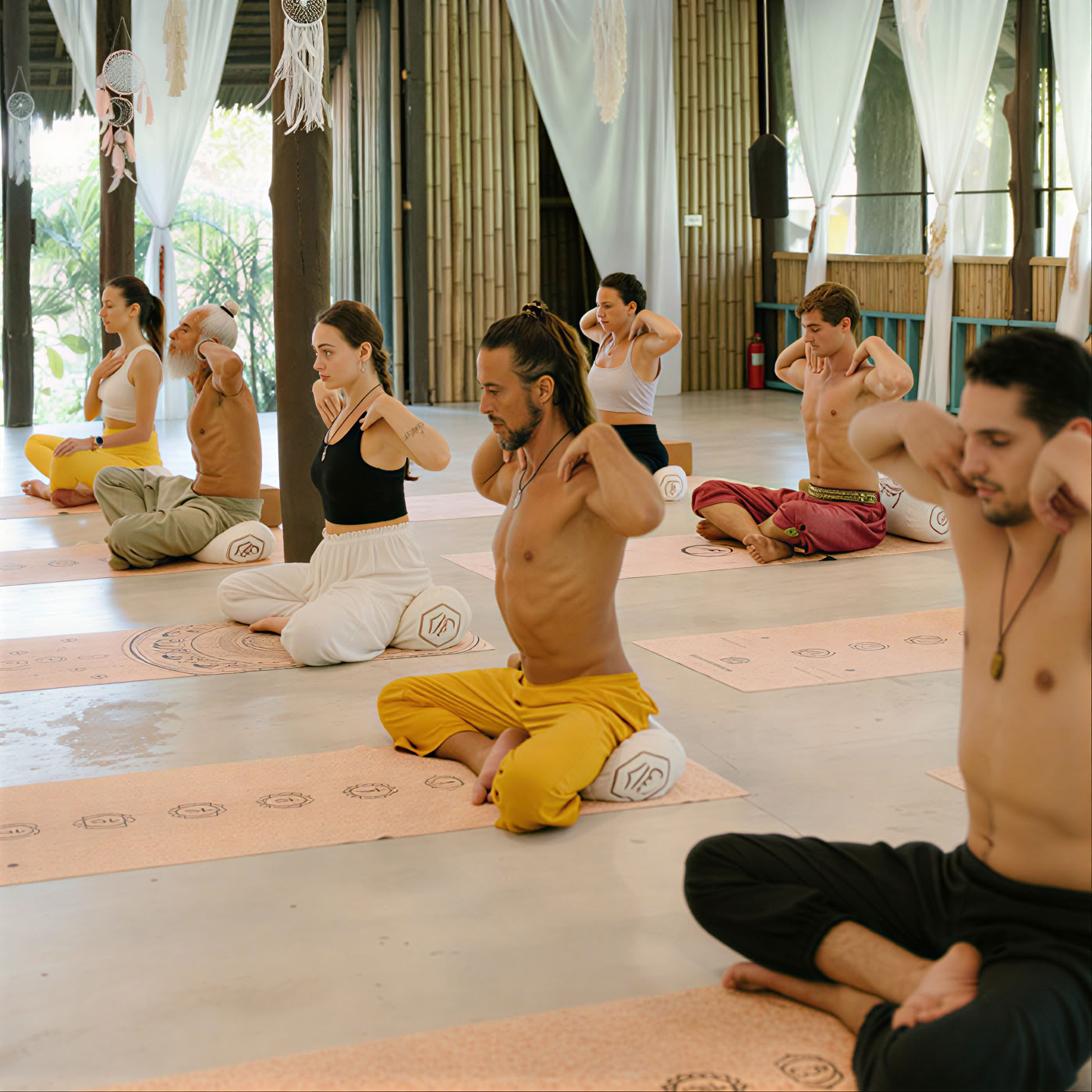 200-uurs/300-uurs hybride yogadocentenopleiding – 13 sept. – 22 sept. 2026