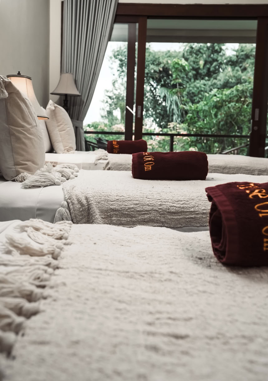 Hybride yogadocentenopleiding van 200 uur/300 uur – 24 aug. – 6 sep. 2026