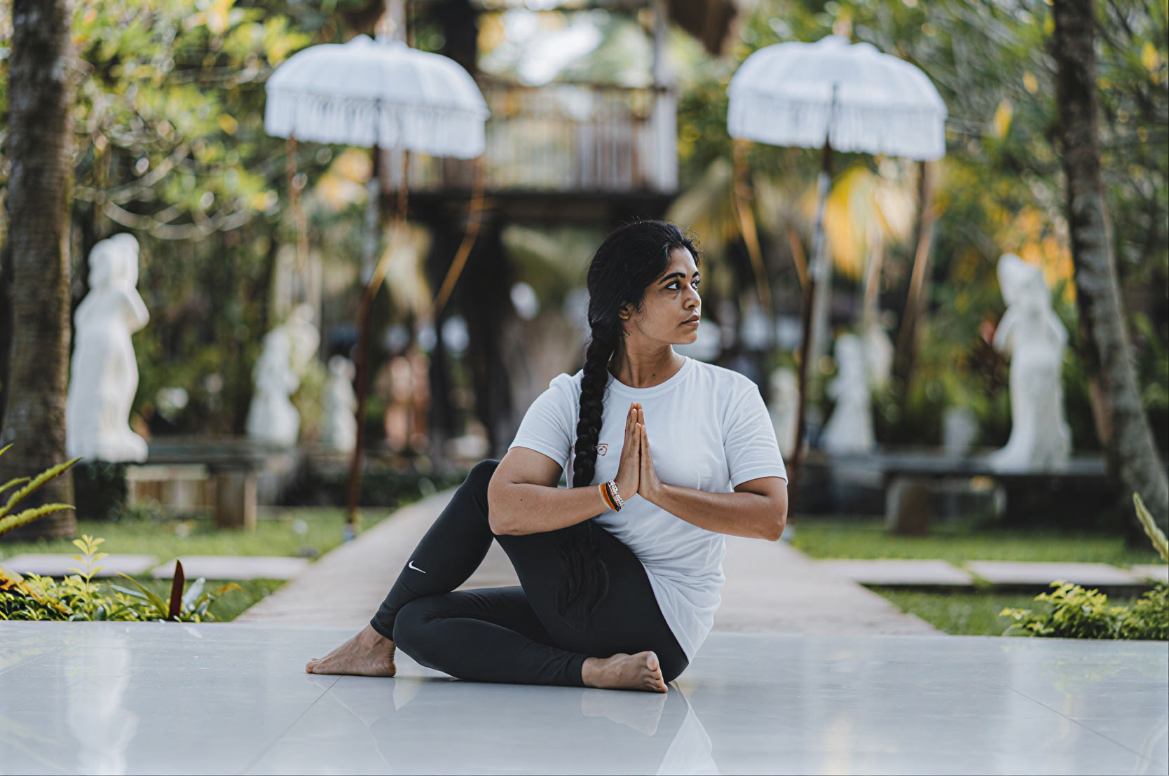 300-uurs yogadocentenopleiding – 24 aug. – 19 sep. 2026