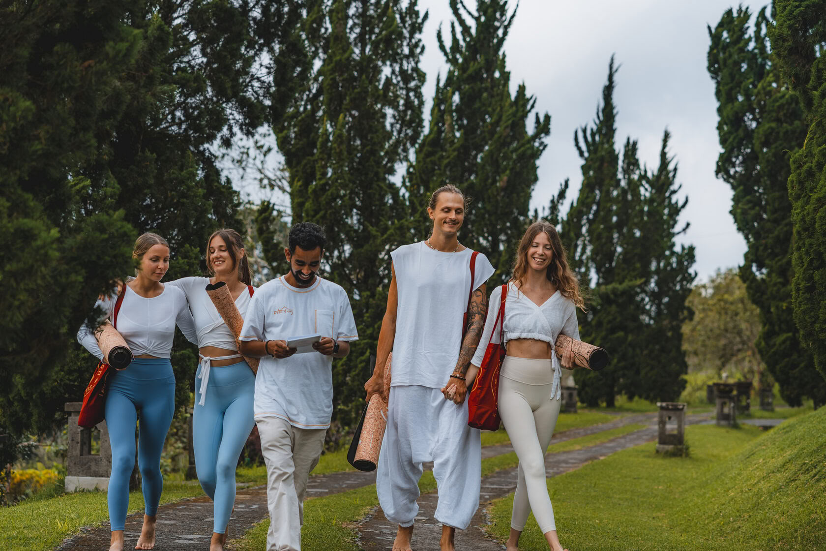 300-uurs yogadocentenopleiding – 26 okt. – 21 nov. 2026