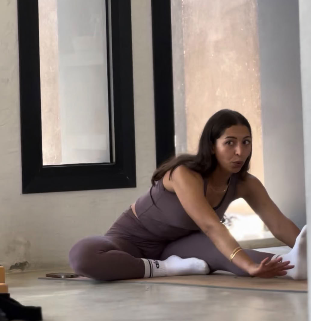 Privé yogales met Aya