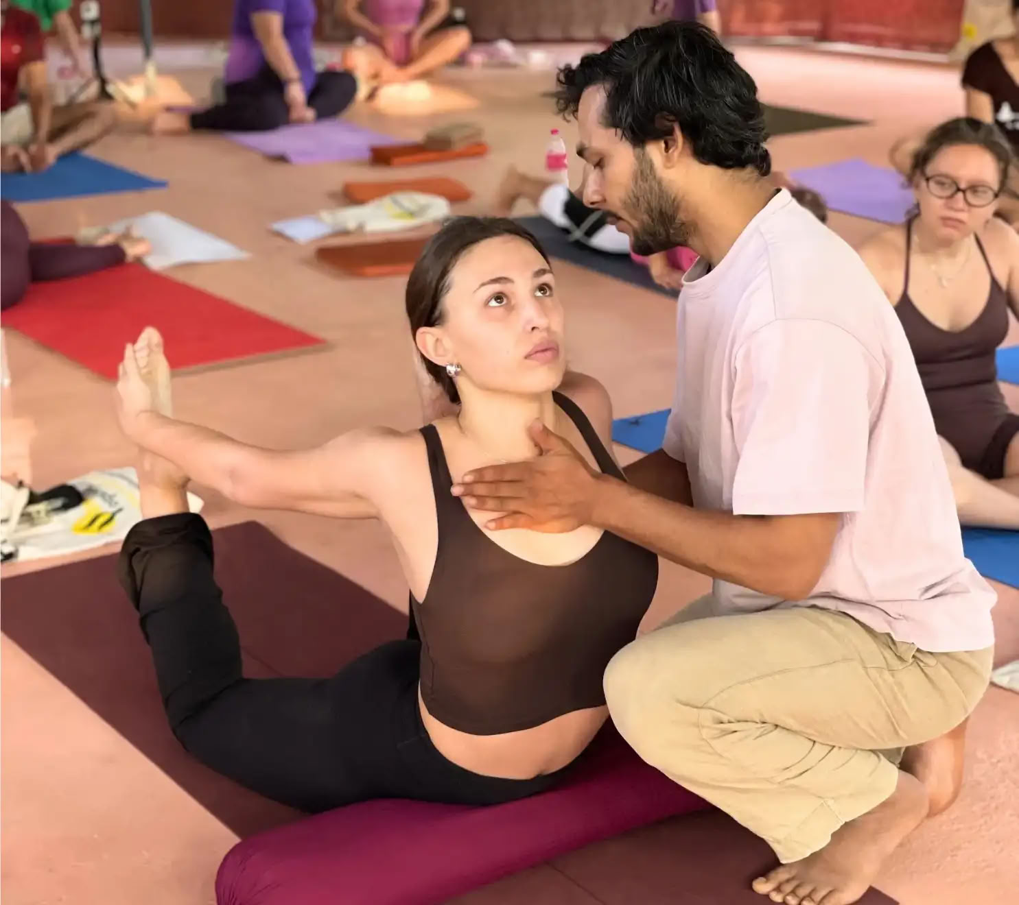 300-uurs yogadocentenopleiding in Kerala – 3 jan – 30 jan 2027