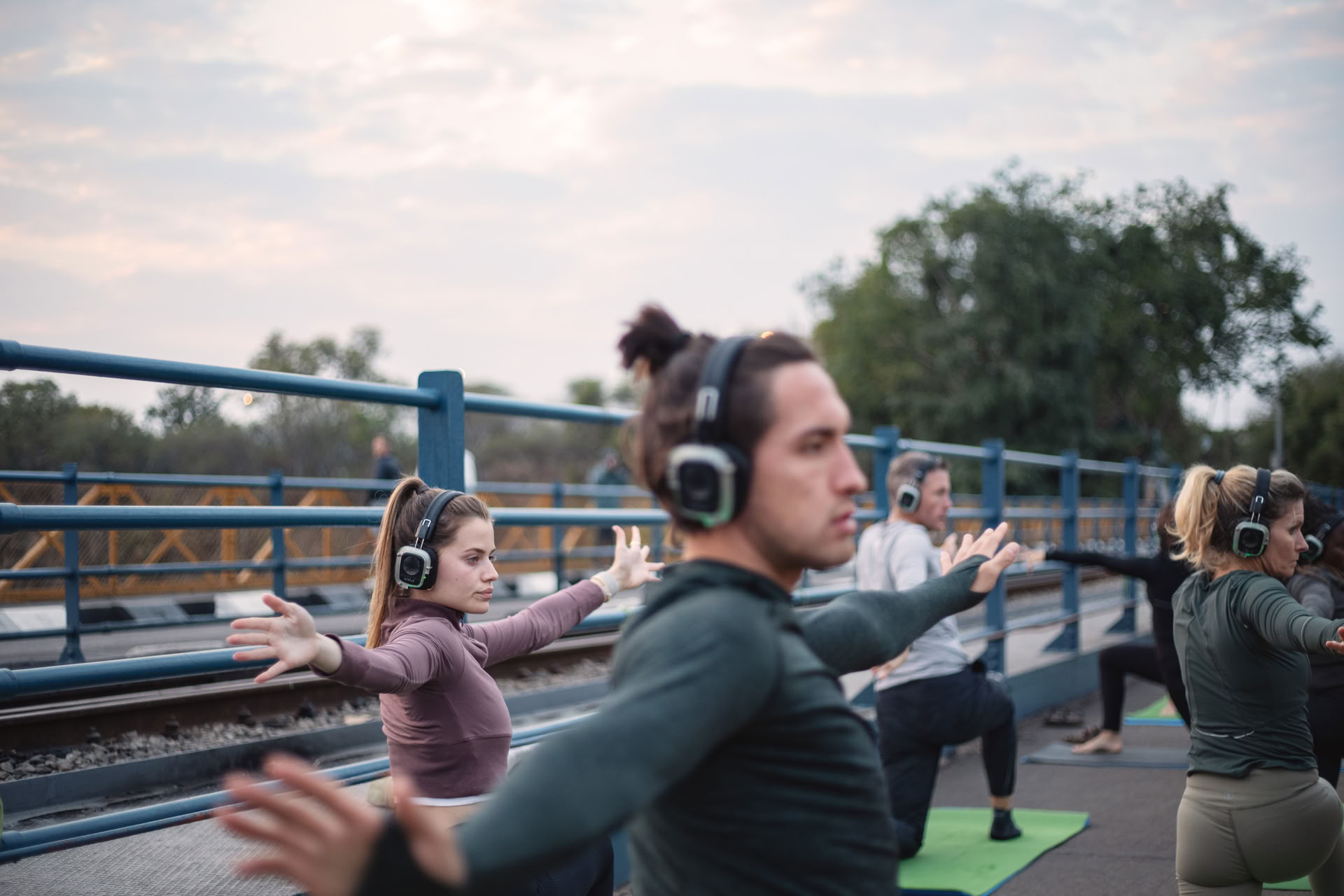 Yoga op de brug