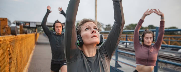 Yoga op de brug