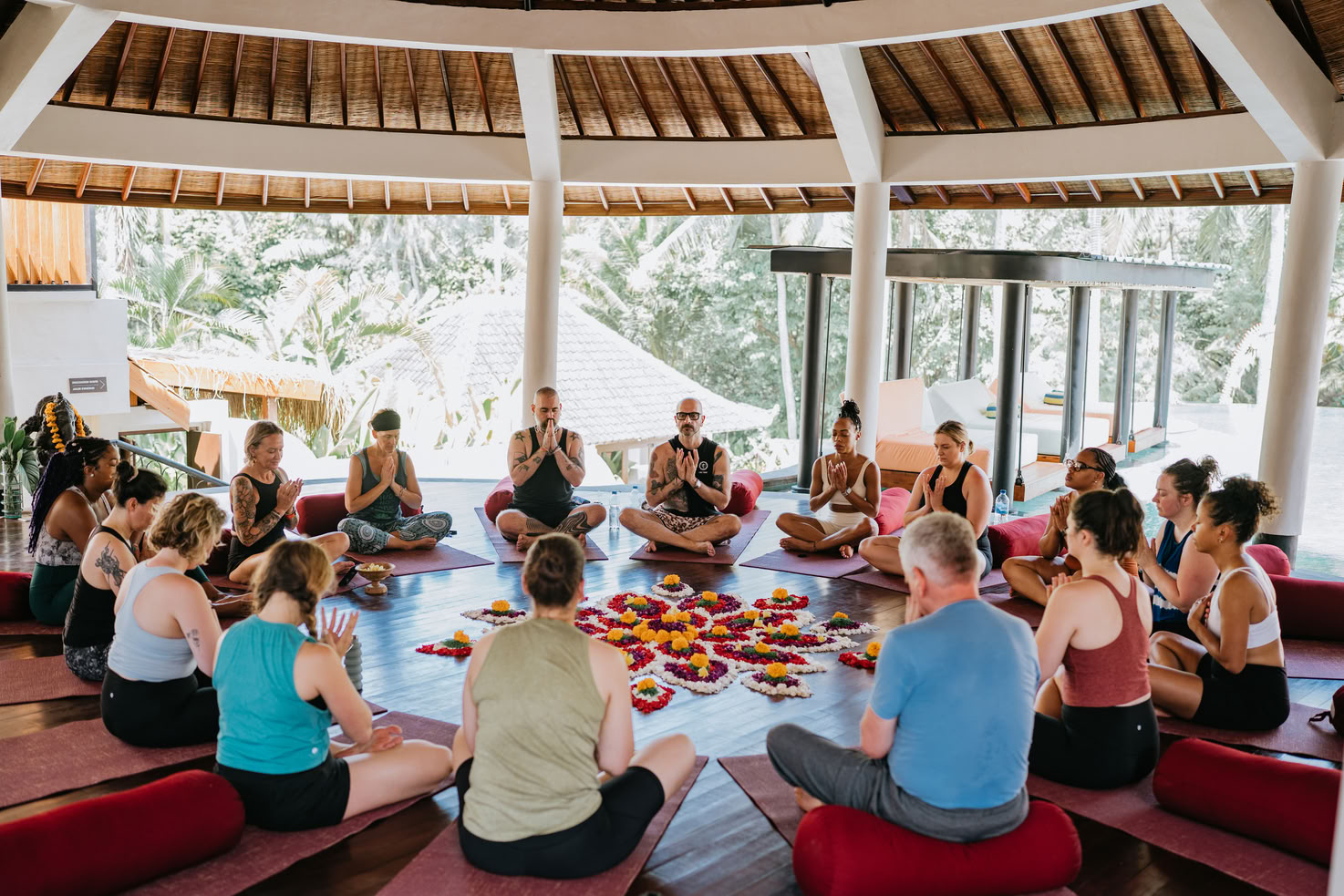 20-uurs yogadocentenopleiding