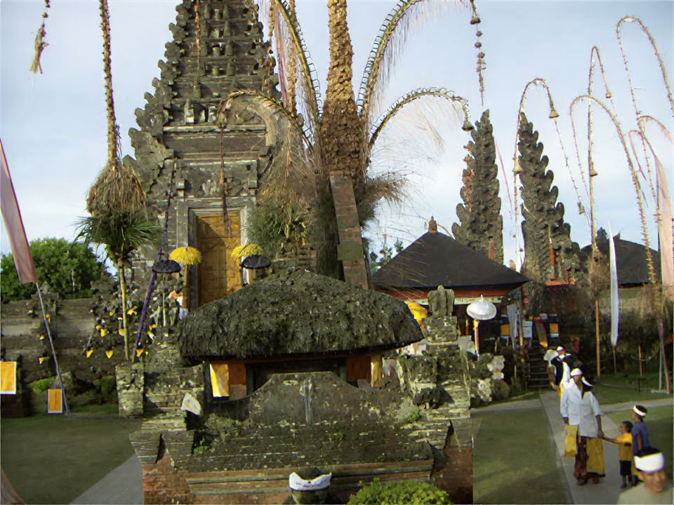 Lente- en bergwandeling in Padang Aji