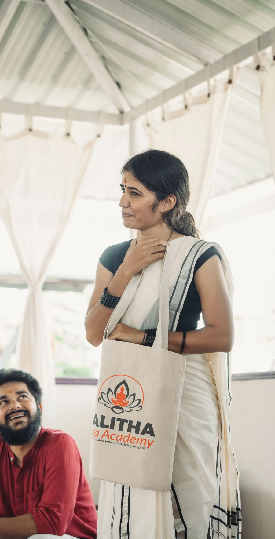 Inloop-yogalessen in Varkala, Kerala