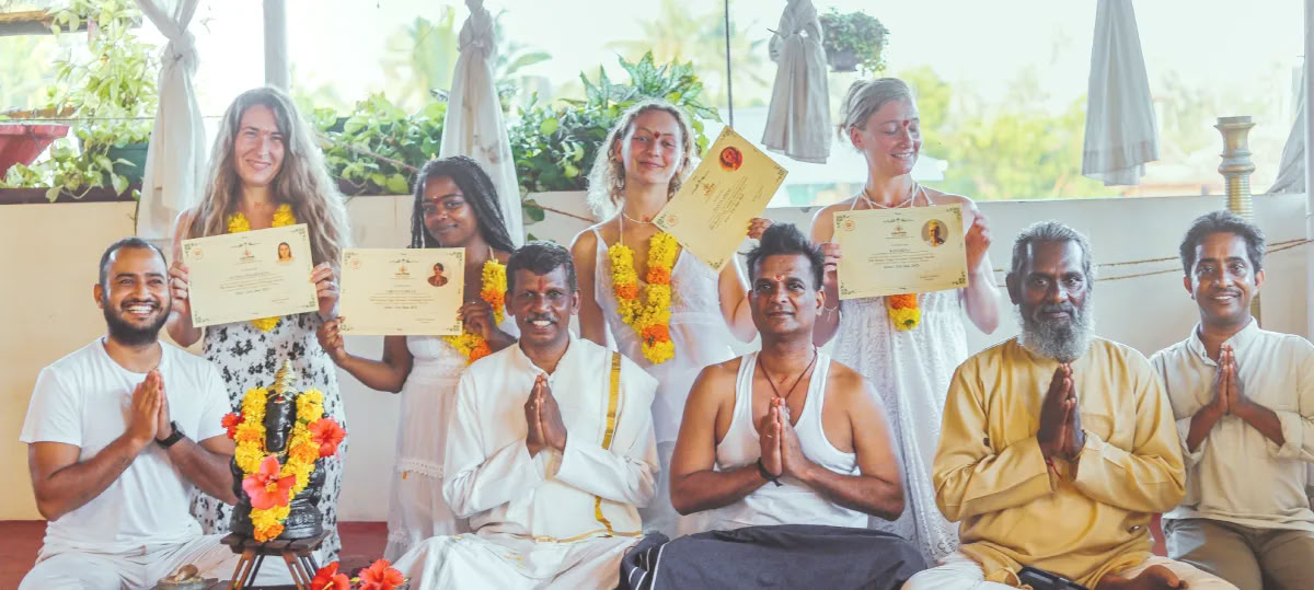 200-uurs yoga docententraining (TTC)