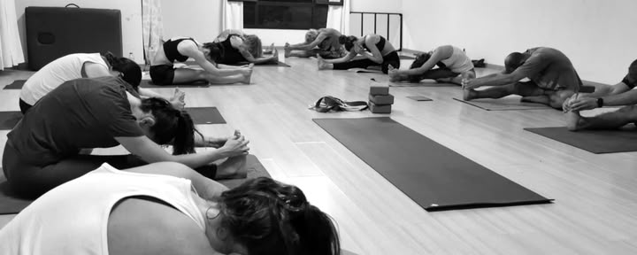 Ashtanga-yogales onder begeleiding