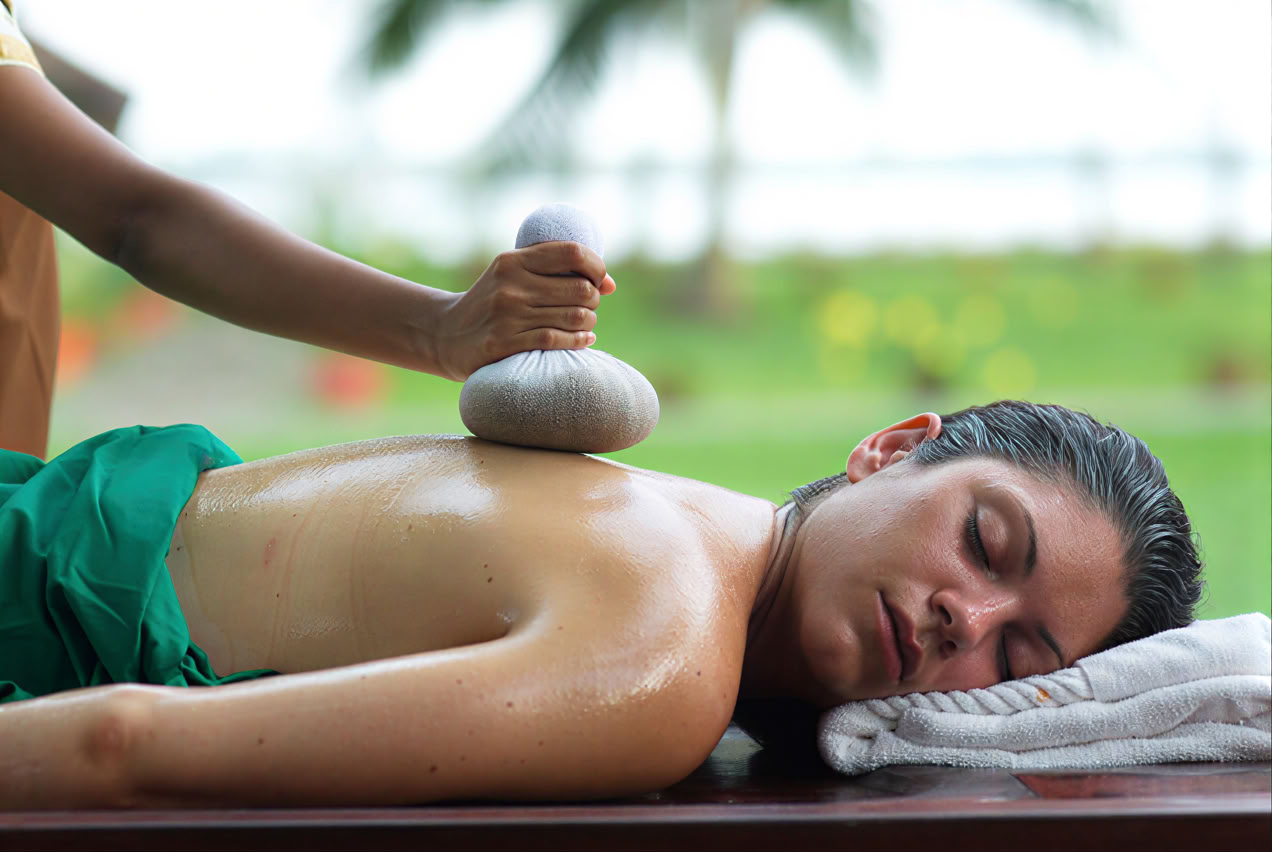 7-Nachten Ayurvedisch Wellnessprogramma bij Niraamaya Retreats Surya Samudra, Kovalam