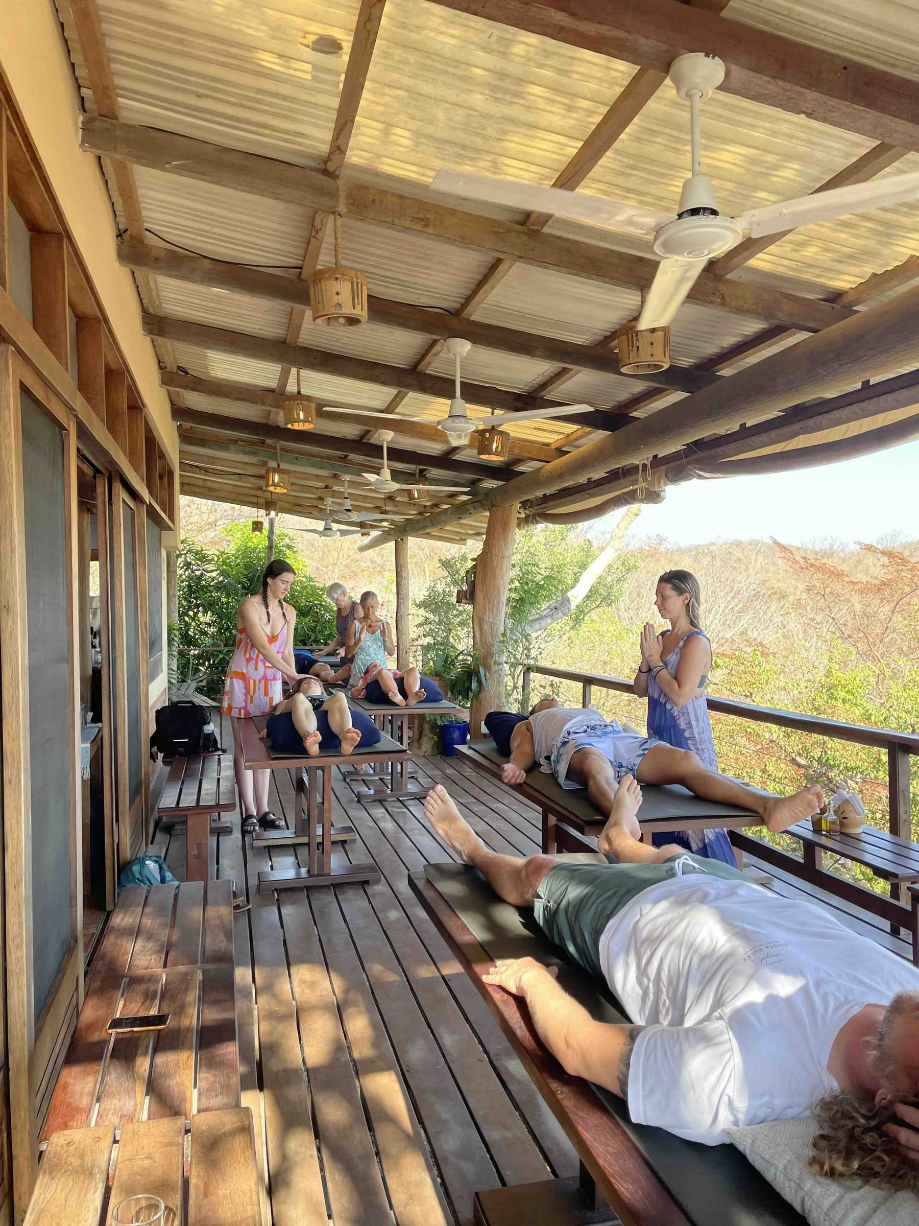 Usui Reiki- en yogaretreat — Mother of Pearl Healing Center