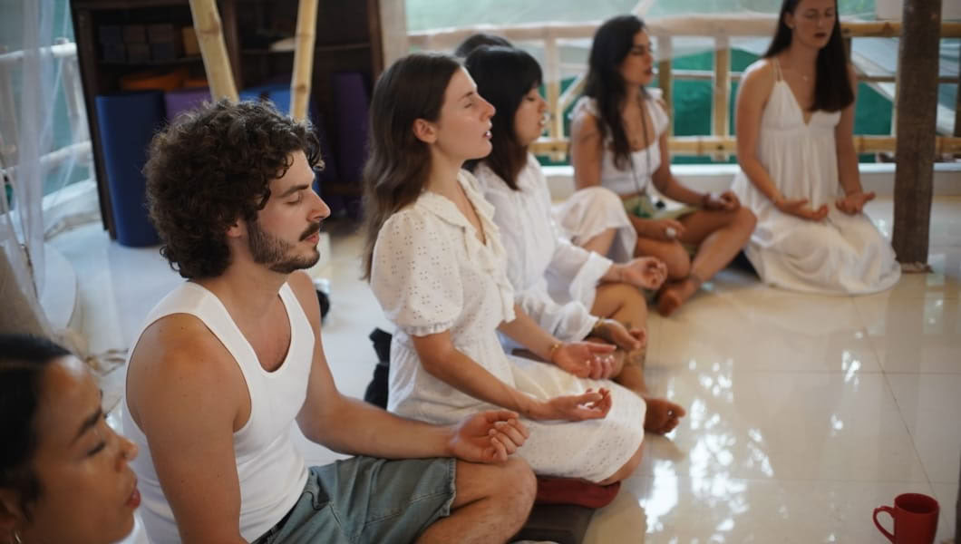 300 uur gevorderde yogadocentenopleiding – januari 2026