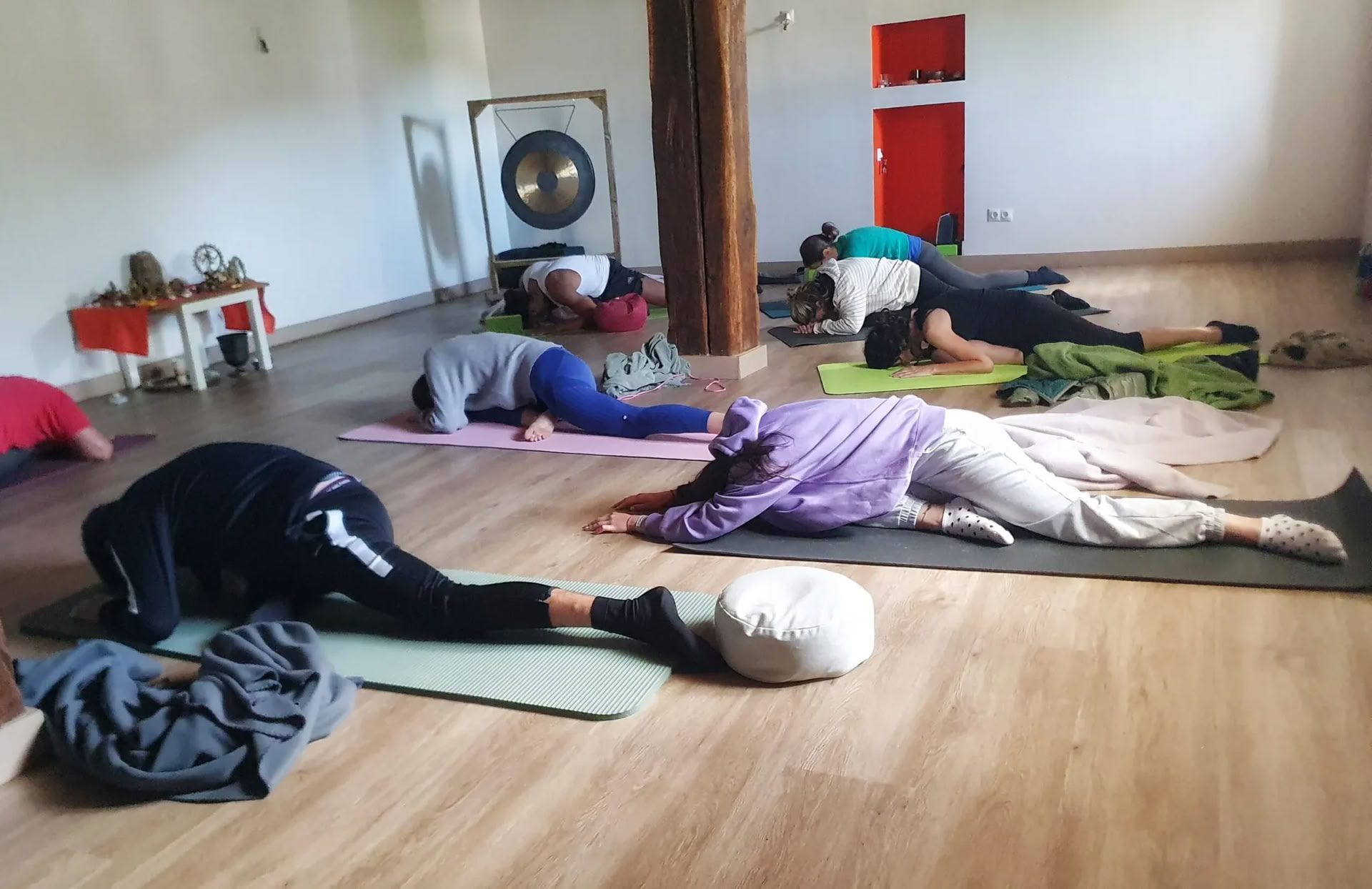 Mindfulness- en yogaretraite: een professionele winterreset in de Pyreneeën