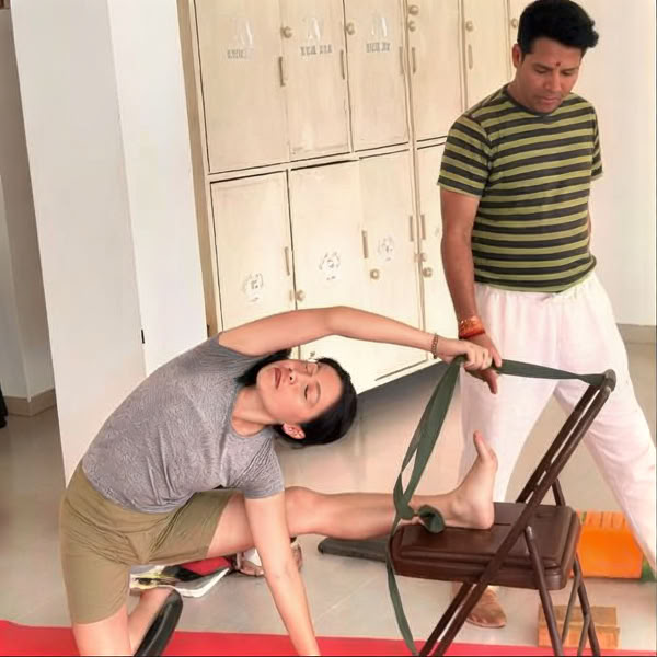 300-uurs yogadocentenopleiding in Rishikesh