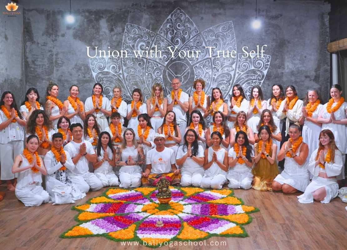100 uur yin-yogadocentenopleiding op Bali, Indonesië