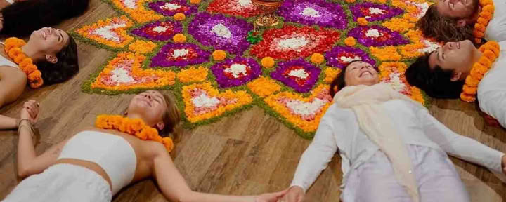 300 uur yogadocentenopleiding in Canggu, Bali