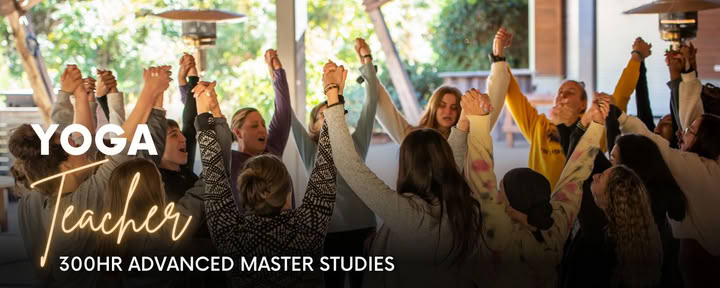 300-uurs YTT | Chakra Flow University – Ayurveda Levensstijl
