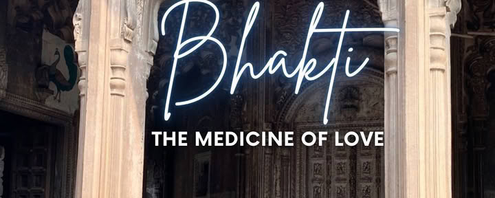 300-uurs YTT | Chakra Flow University – Bhakti & Tantra