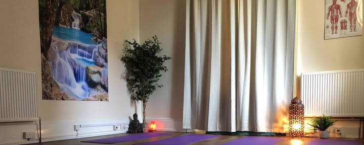 Mini-ochtendyogaretreat — Holistic Essences