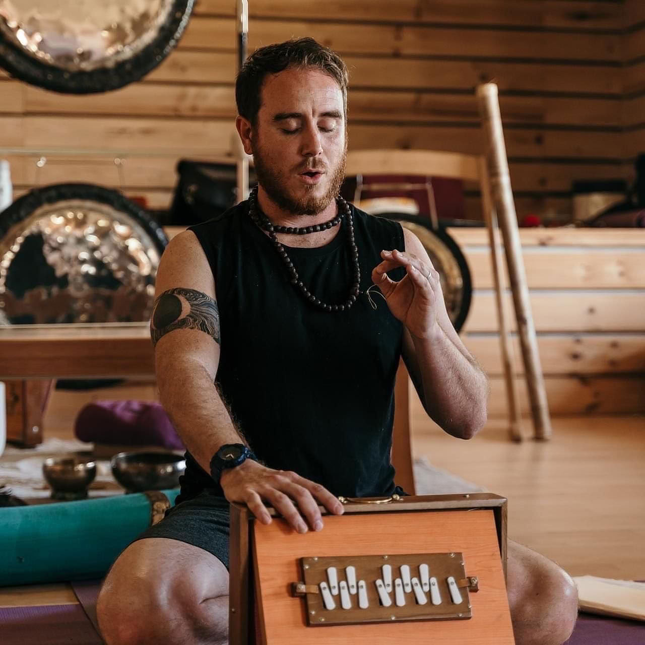 Terug naar je centrum «Holistisch welzijnsprogramma via yoga en Ayurveda»