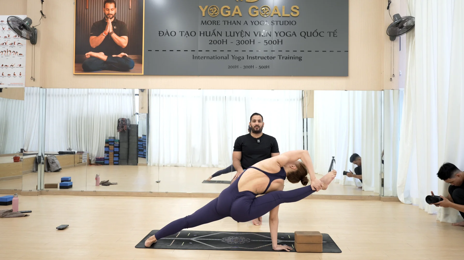 300-uurs gevorderde yogadocentenopleiding