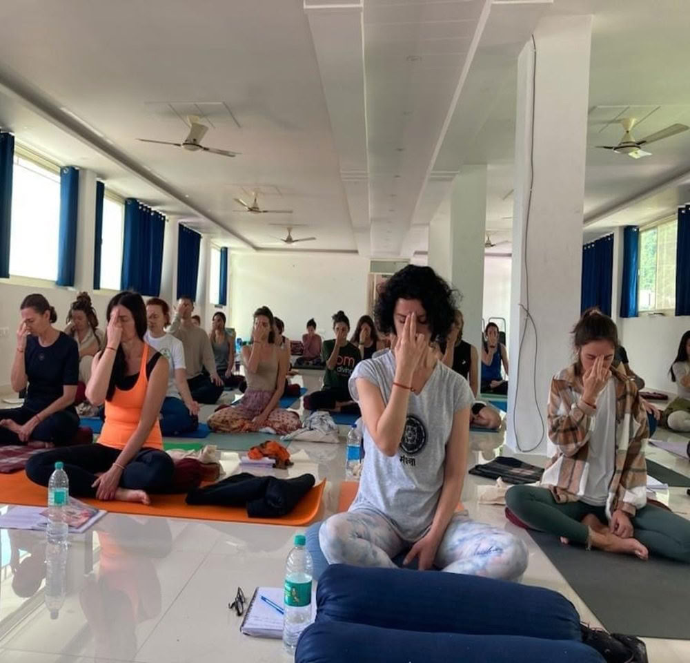 100-uurs yogadocentenopleiding