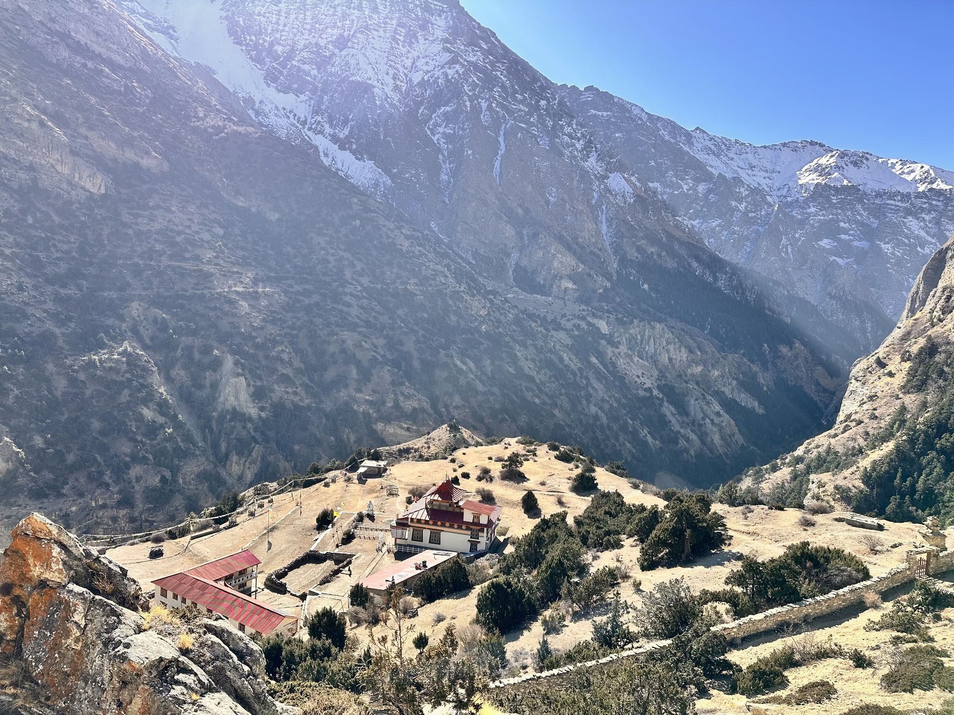 Yoga-trek over de Annapurna Circuit met Tilicho-meer