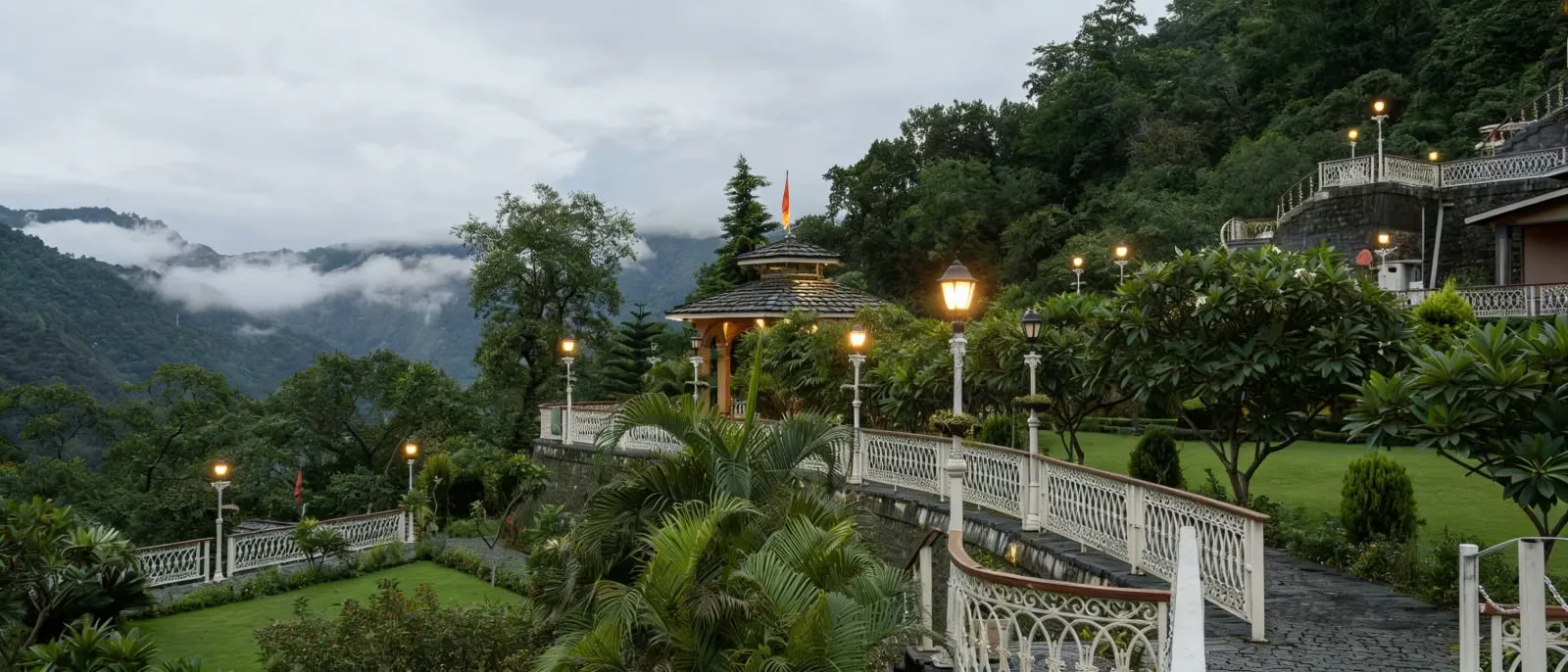 500-uurs yogadocentenopleiding in Rishikesh