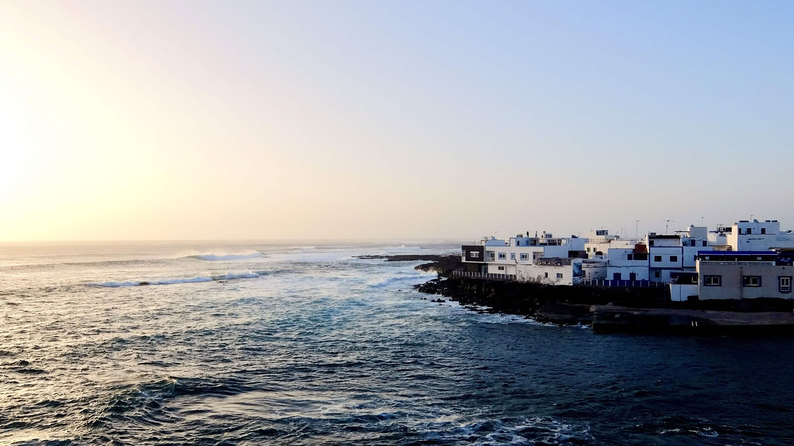 Alun Ocean Retreats Fuerteventura - Surf- en yogaretreat