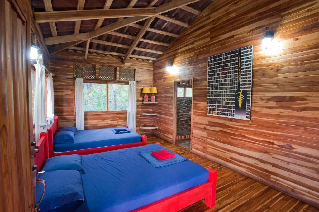 Macaw Lodge