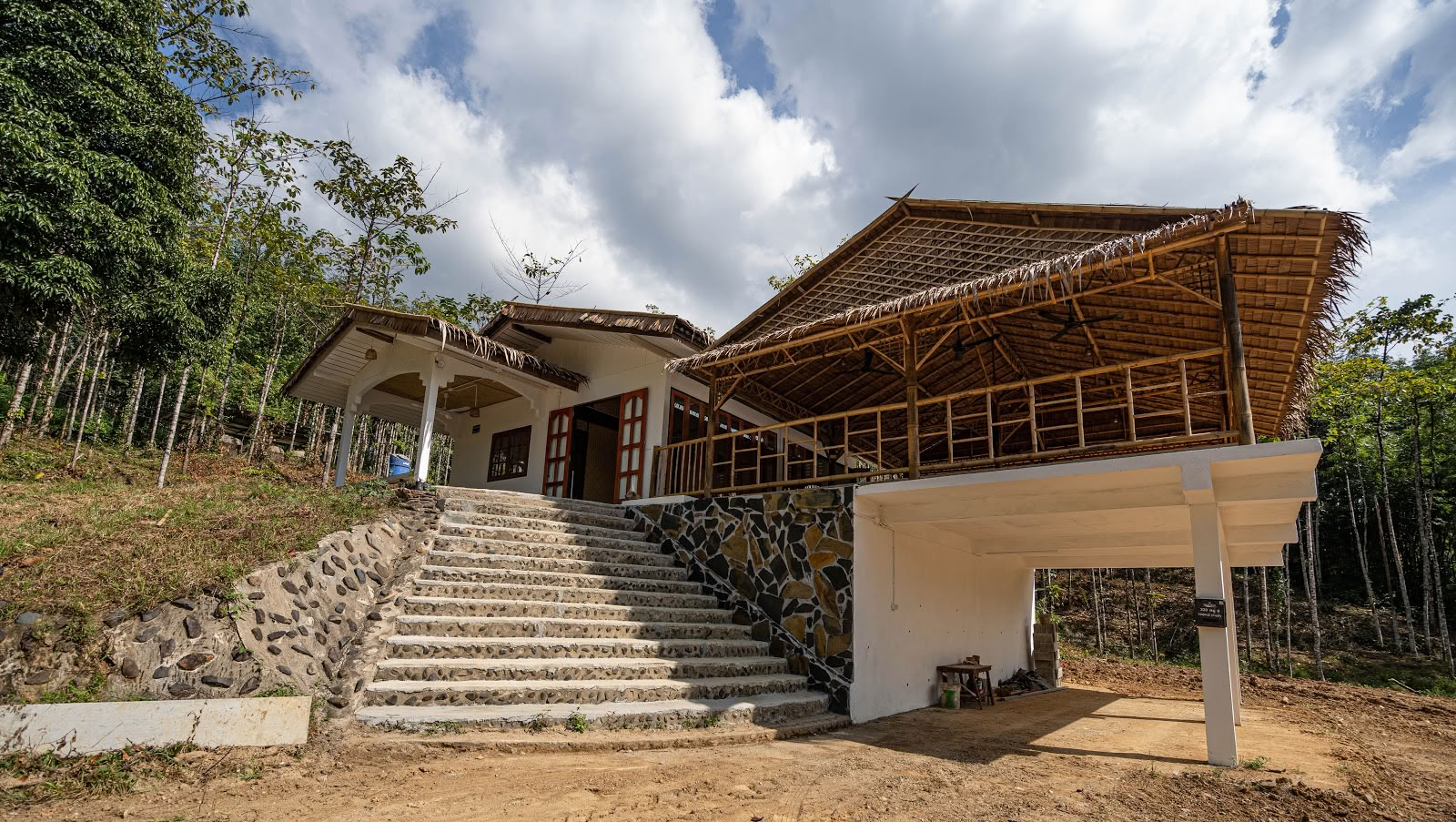 Khao Sok Yoga เขาสกโยคะ