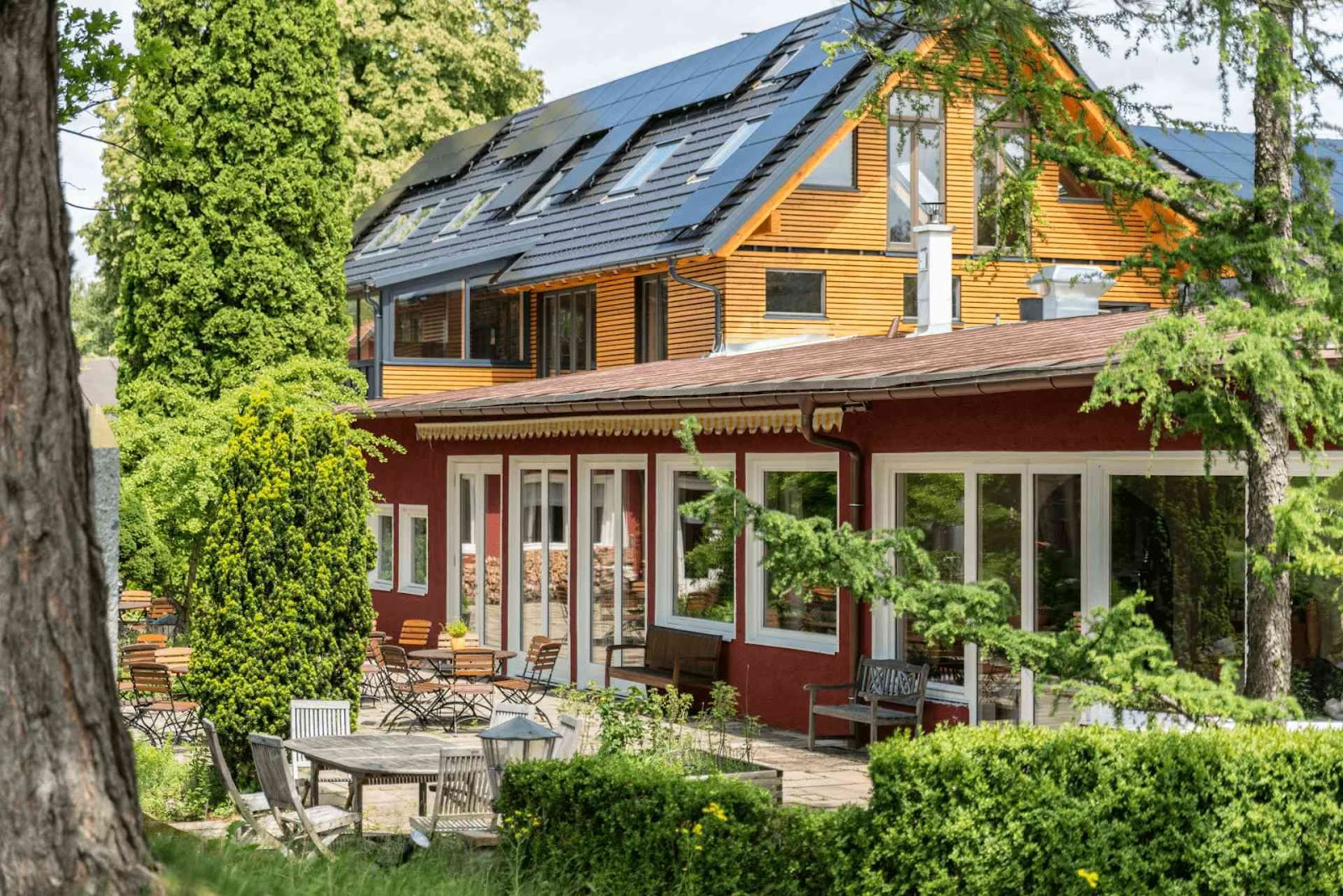 SEINZ - Wijsheidsresort - Natuurhotel en biologisch seminar- en conferentiehuis