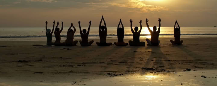 Yoga op Playa Negra