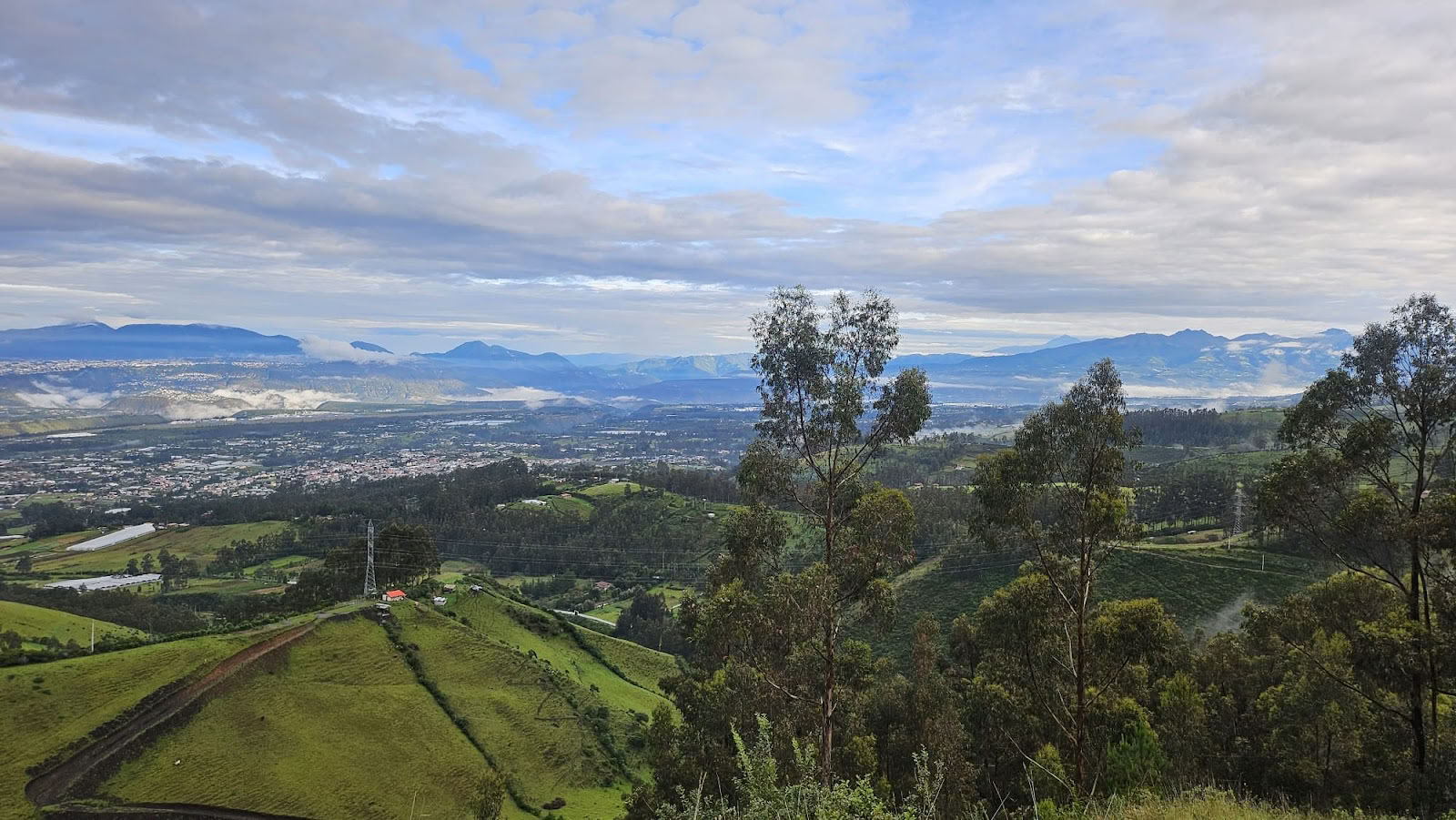 Trimurti Yoga Ecuador